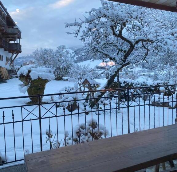 Трехместный Номер Стандарт Совместная Ванная, Branderhof