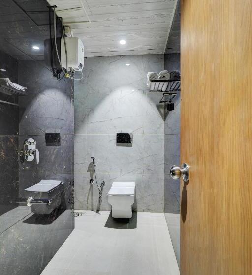 Suite, Radhe Residency