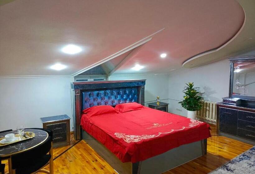 اتاق استاندارد یک نفره, Ray Hostel Premium