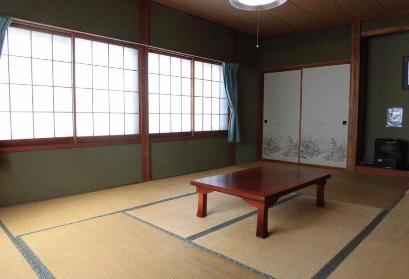 Семейный Номер Совместный Санузел, Morishigesou