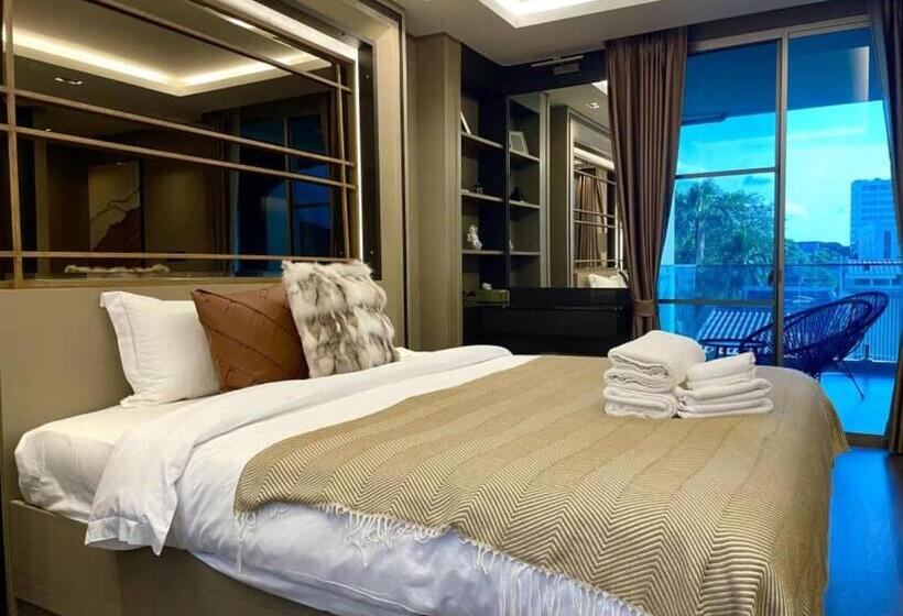 Семейный Номер Deluxe, 5mins Walk To Various Night Market @stratregic & Spacious Space At The Erawan Condo  8pax With Bathu