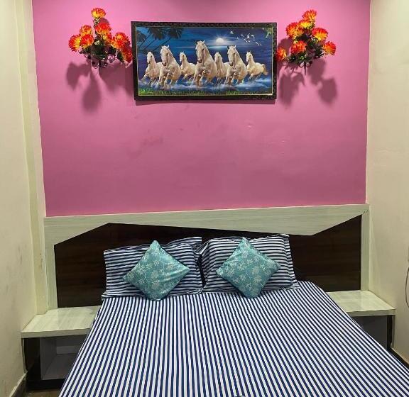 豪华三人间, Oyo A One Guest House