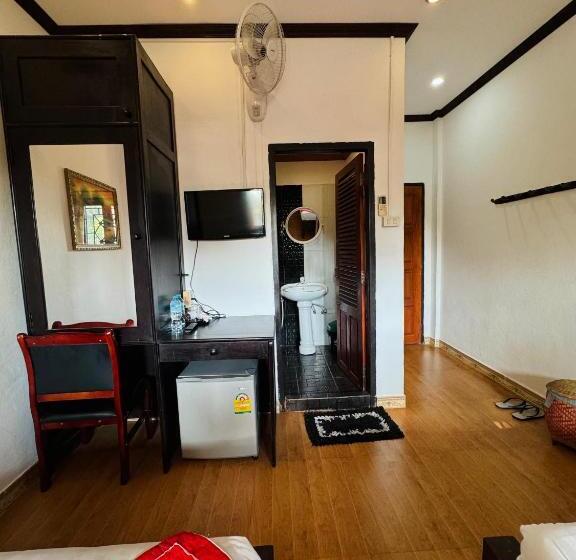 스탠다드 룸, Singrarat