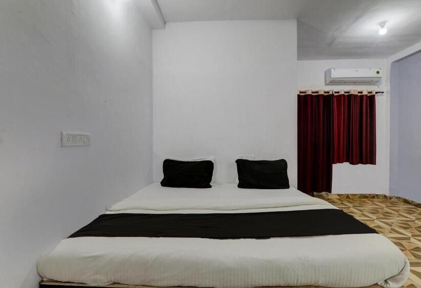 Трехместный Номер Классика, Oyo Flagship Hotel Classic Inn