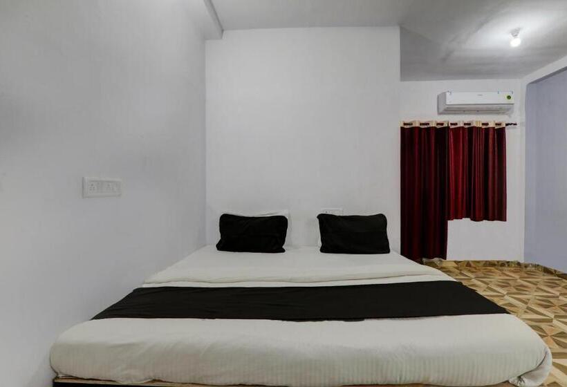 Трехместный Номер Классика, Oyo Flagship Hotel Classic Inn