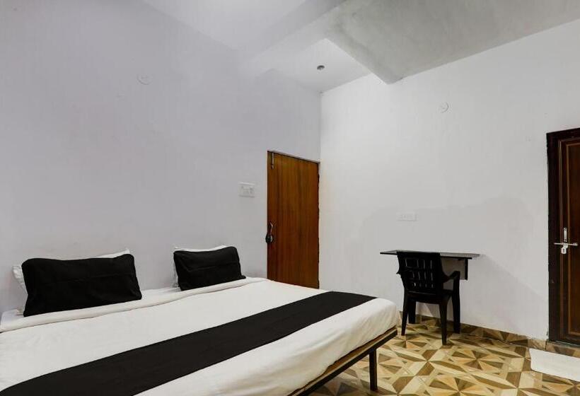 Трехместный Номер Классика, Oyo Flagship Hotel Classic Inn