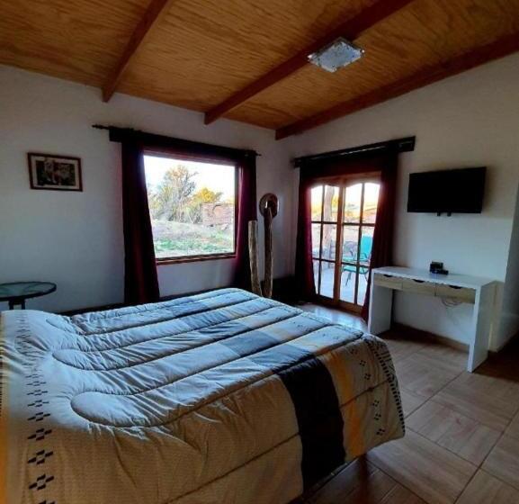 Люкс Вид на Сад, Hostal Don Felix