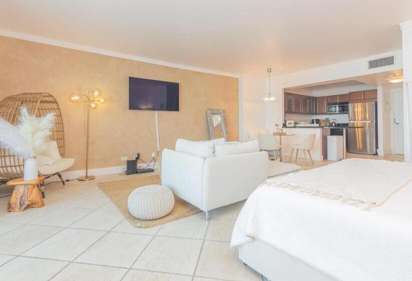 带1个卧室的带阳台的公寓, Stunning Studio With Balcony In South Beach