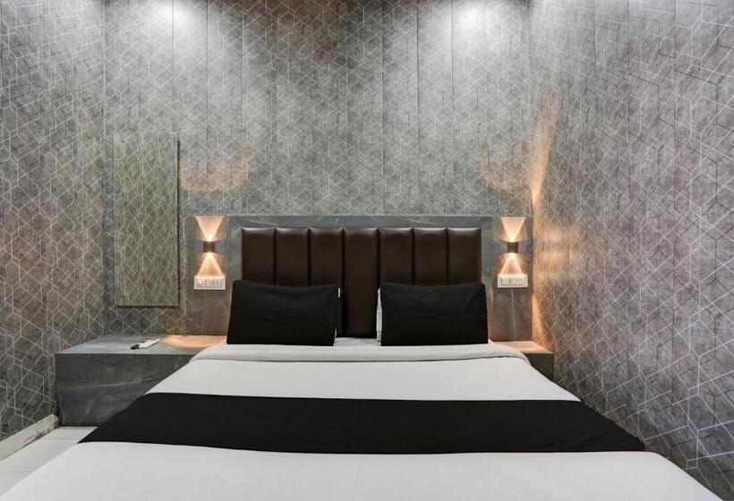 اتاق کلاسیک سه تخته, Collection O Hotel Always Welcome