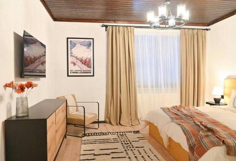 Апартаменты 1 Спальня с Видом, Marand Boutique Apartments