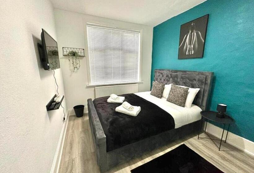 اتاق استاندارد, Harrow Stays Ha1