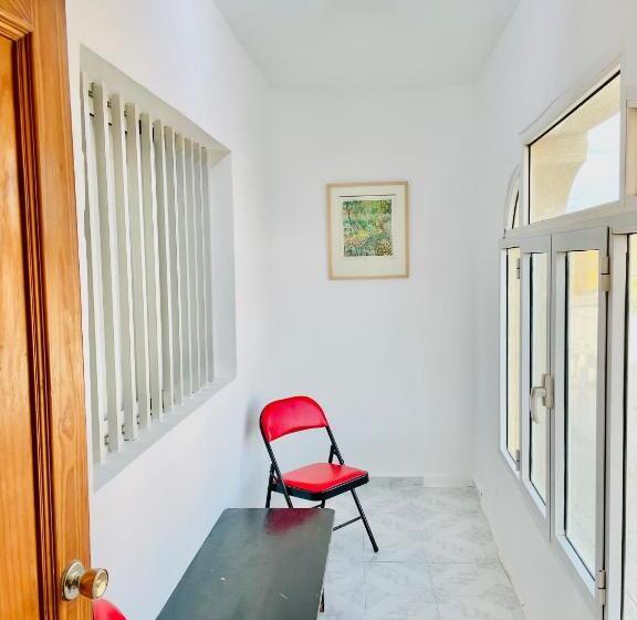 استودیوی استاندارد, Nouadhibou Guest House