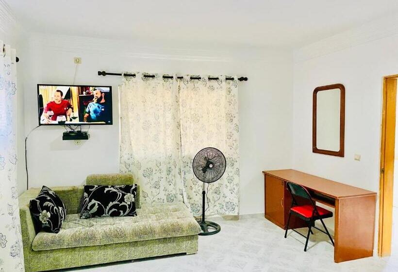 استودیوی استاندارد, Nouadhibou Guest House