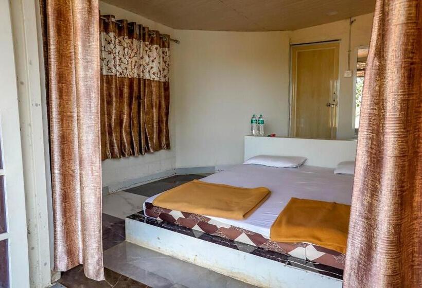 Номер Deluxe, Swarg Resort Pawana