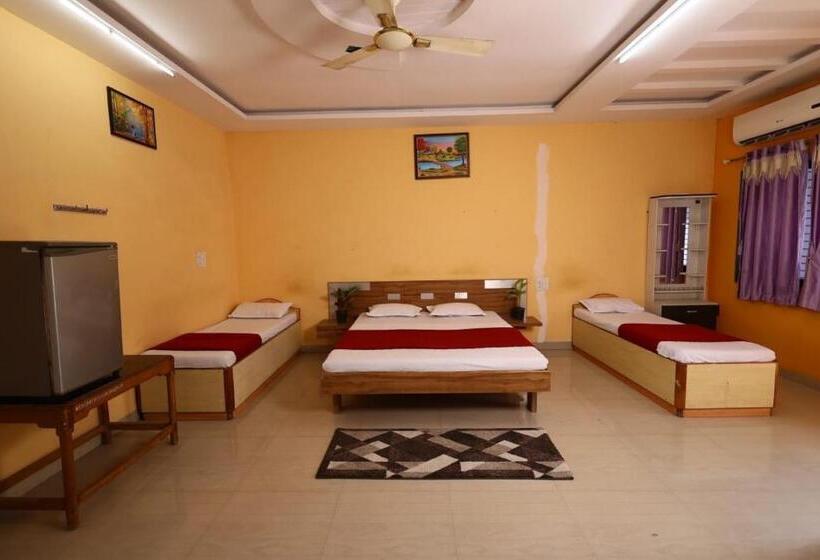 Номер Deluxe Кровать Кинг, Padmapani Park Fardapur
