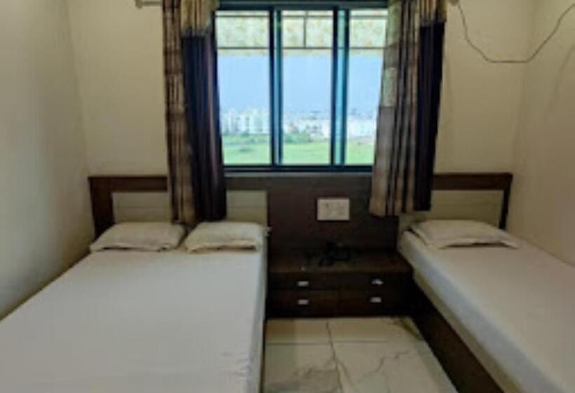 디럭스 룸, Shakti Delux Rooms Vadodara