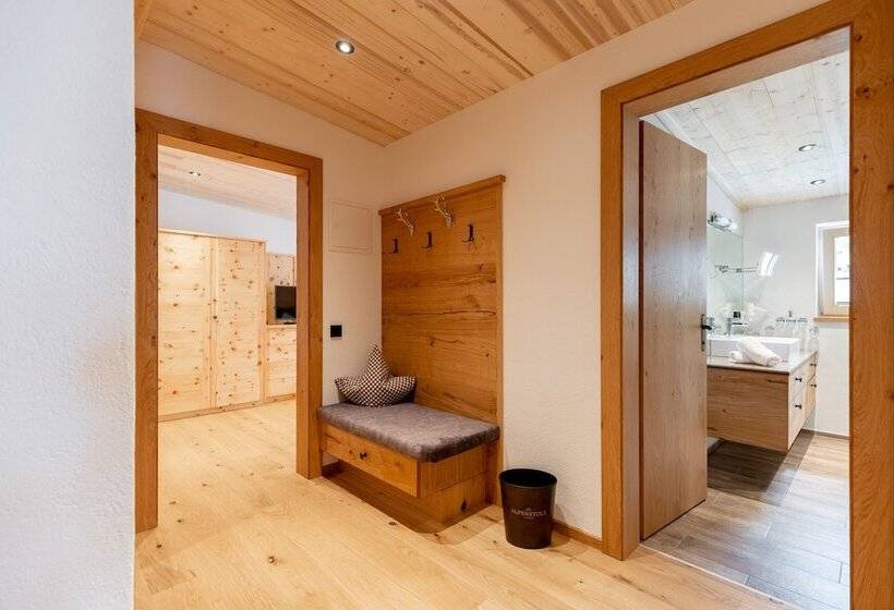 豪华两卧套房, Alpenstolz