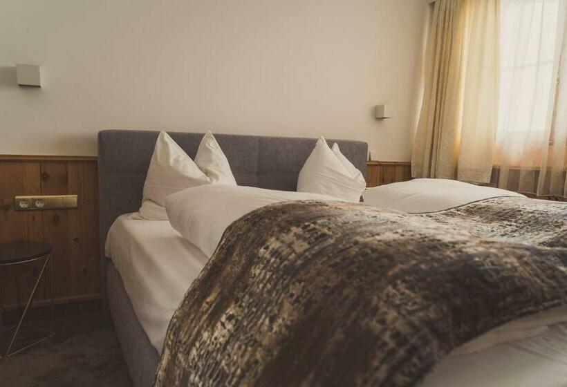 Номер Стандарт, Gartenhotel Maria Theresia
