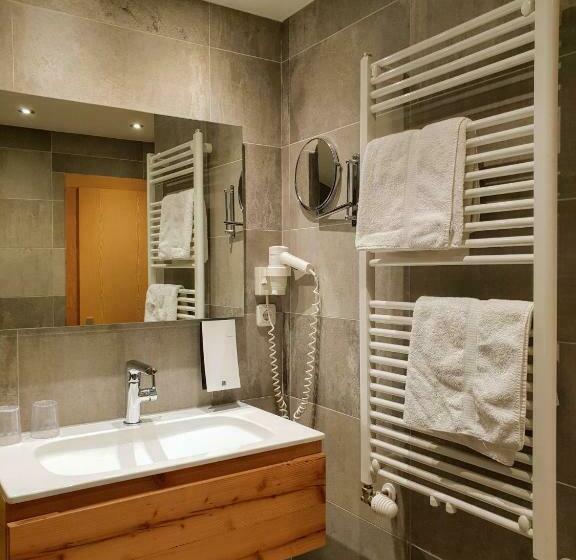 Номер Стандарт, Grieserhof