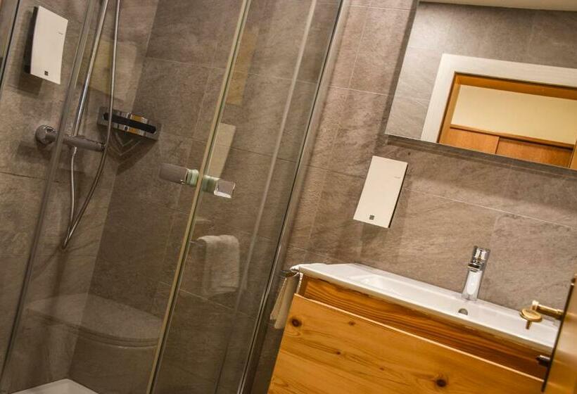 Quarto Triplo Estandar, Grieserhof