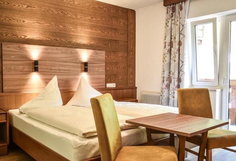 Quarto Triplo Estandar, Grieserhof