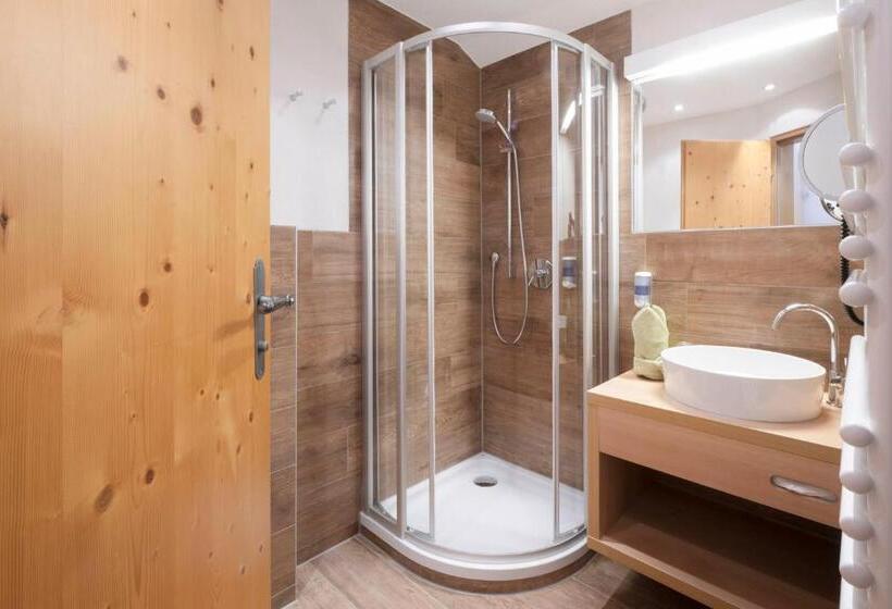 Номер Стандарт с Балконом, Lifestylepanoramahotel Erika Superior