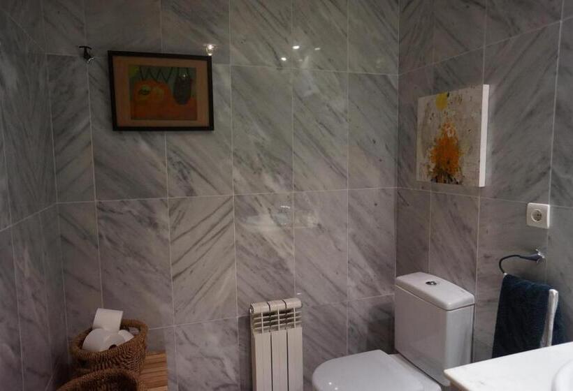 اتاق استاندارد با بالکن, Cute And Relaxing Bed And Breakfast En Albayzín