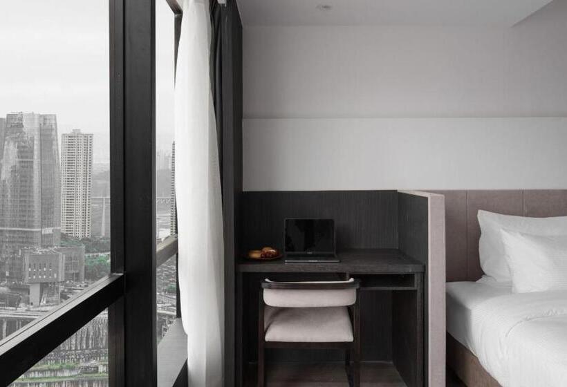 Deluxe room with river view, Jinxi Aerial Riverview Hotel   Chongqing Jiefangbei Hongya Cave