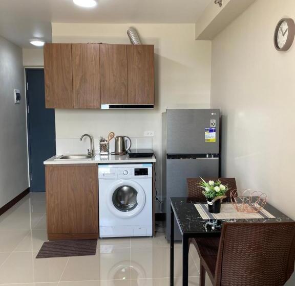 스탠다드 발코니 스튜디오, Apartment In Lapu Lapu