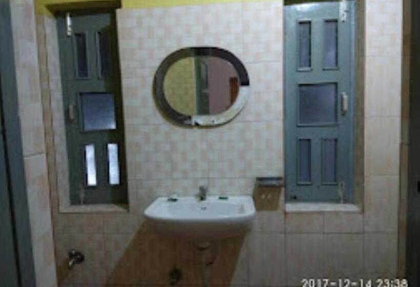 Люкс, Vijieya Hotel Bihar