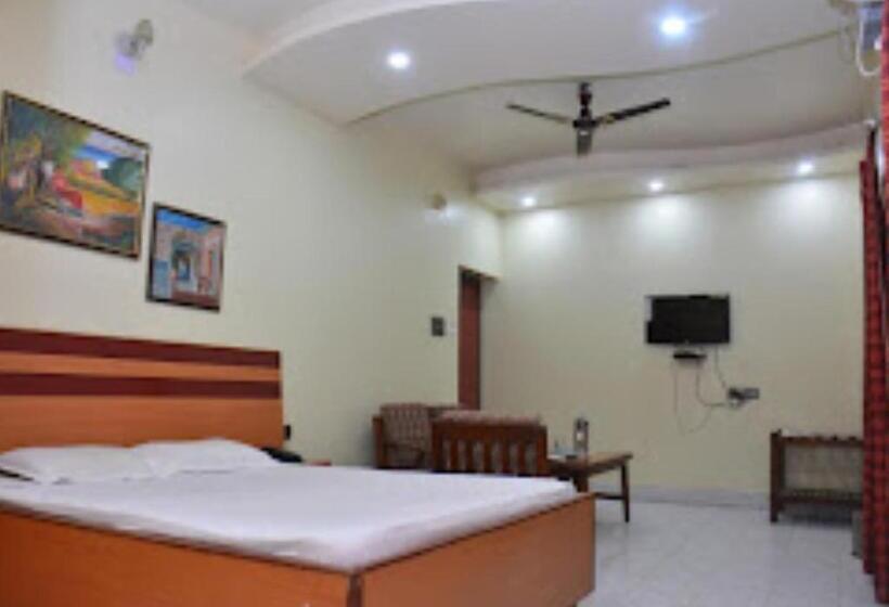 Люкс, Vijieya Hotel Bihar