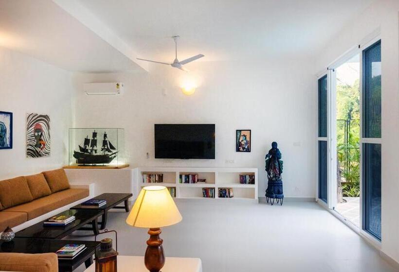 Вилла 5 Спален, Aroha Palms By Urban Villa And Resorts