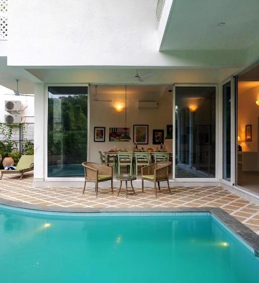 Вилла 5 Спален, Aroha Palms By Urban Villa And Resorts