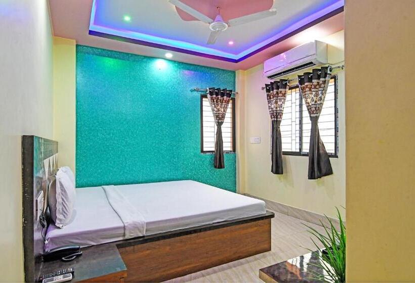 Номер Стандарт, Oyo Hotel Flowra