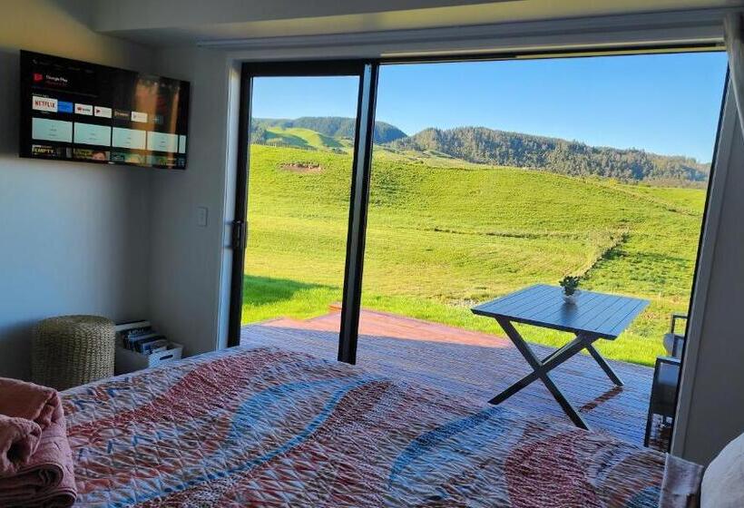 Стандартный Номер Кровать Кинг, A Stunning Retreat In Rotorua!
