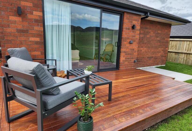 Стандартный Номер Кровать Кинг, A Stunning Retreat In Rotorua!