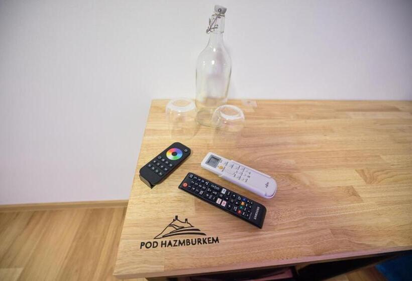 Номер Deluxe Вид на Сад, Penzion Pod Hazmburkem