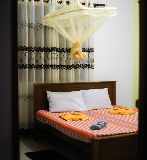 اتاق استاندارد با سرویس بهداشتی مشترک, Sun Shine Villa