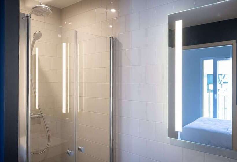 Семейный Номер, Best Western 11bauer Paris Saint Ouen