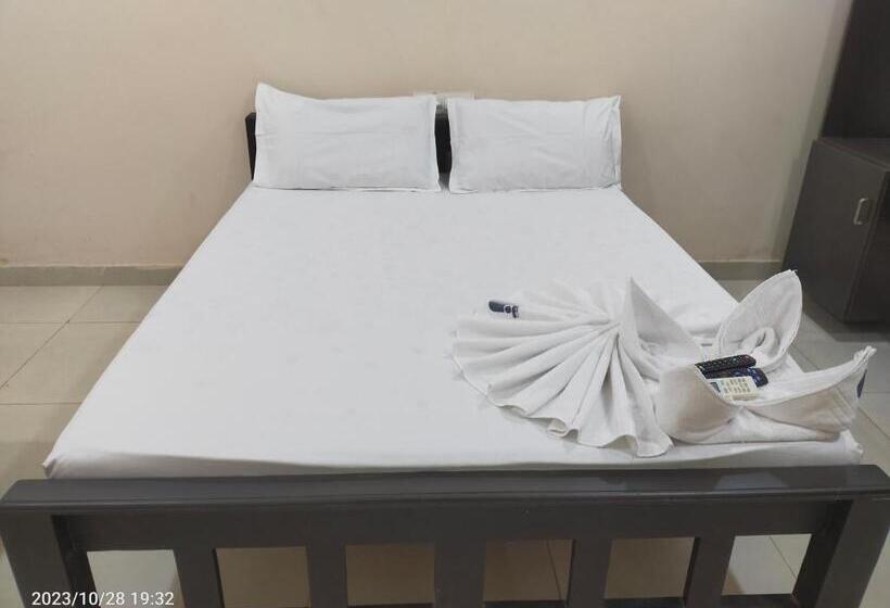 Номер Economy, Grand Karthikeya