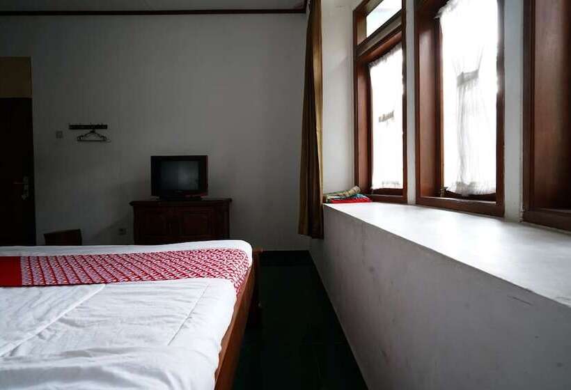 디럭스 룸, Oyo 93248 Villa Syariah Astuti Lestari