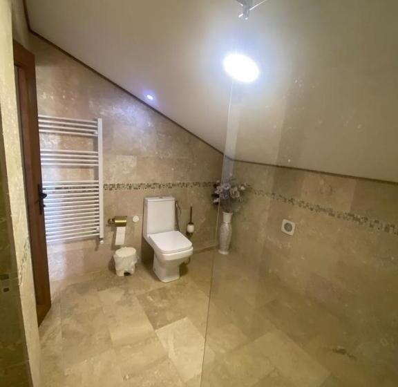 디럭스 룸 킹사이즈 침대, Ami Residence Bucharest Airport&therme&parking