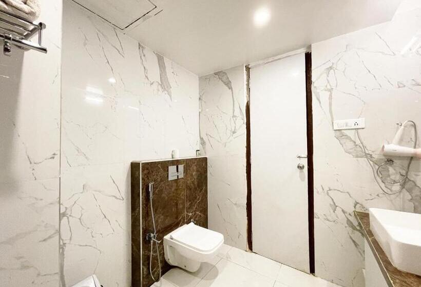 اتاق سوپریور, Tbs ! Puri All Rooms Sea View Fully Air Conditioned Hotel With Lift And Parking Facility Breakfast I