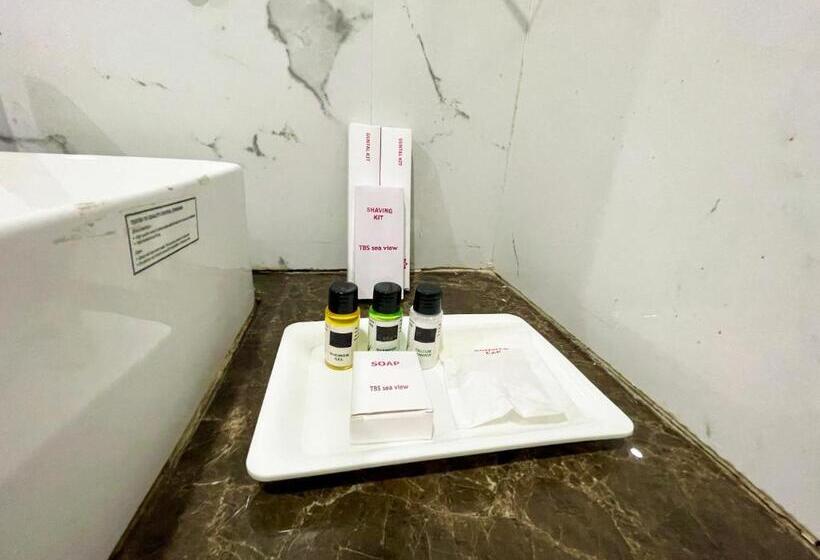 اتاق لوکس, Tbs ! Puri All Rooms Sea View Fully Air Conditioned Hotel With Lift And Parking Facility Breakfast I