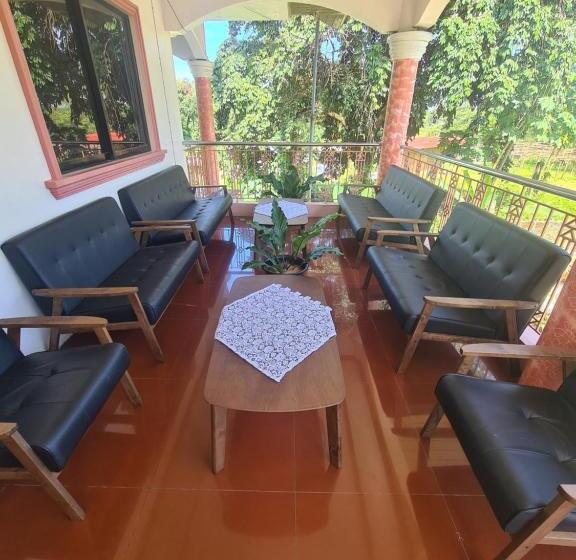 اتاق خانوادگی با سرویس بهداشتی مشترک, Rotunda Inn Home Stay
