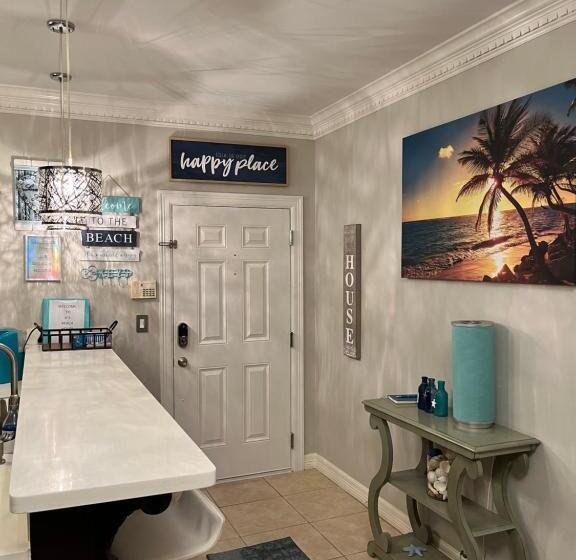 Апартаменты 1 Спальня Нижний Этаж, Jjs Beach Condo