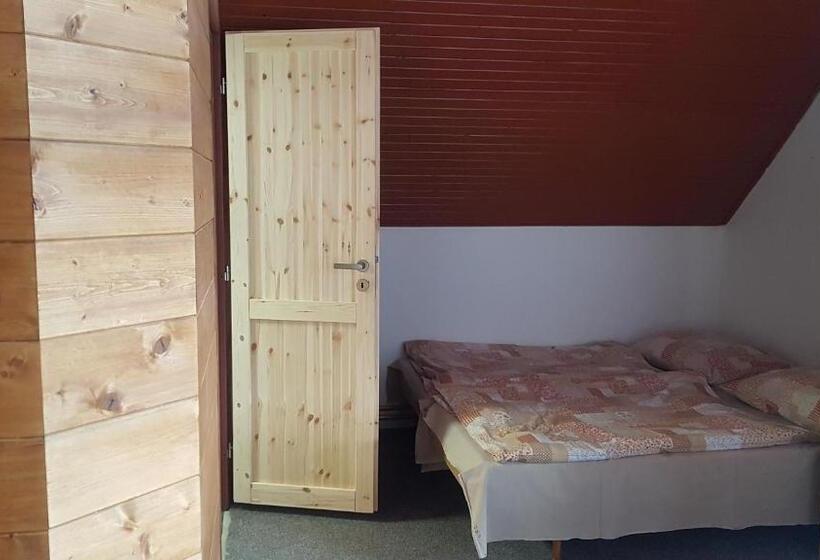 Четырехместный Номер Стандарт, Chata Vkus