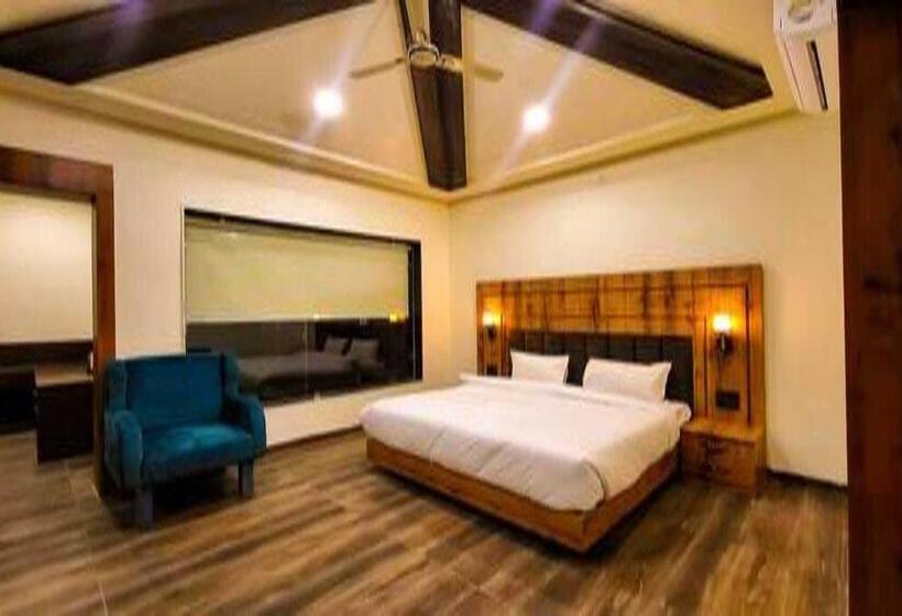 Номер Deluxe, The Gajraj Resort Pench