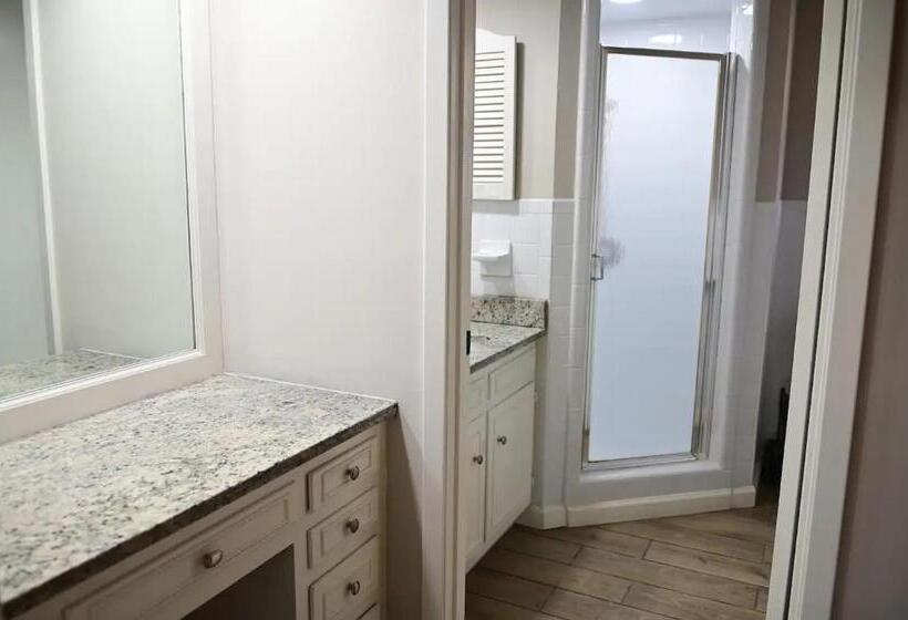 Семейный Номер, San Antonio: Fully Furnished 4br Perfect For Fams