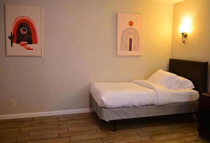 Семейный Номер, San Antonio: Fully Furnished 4br Perfect For Fams